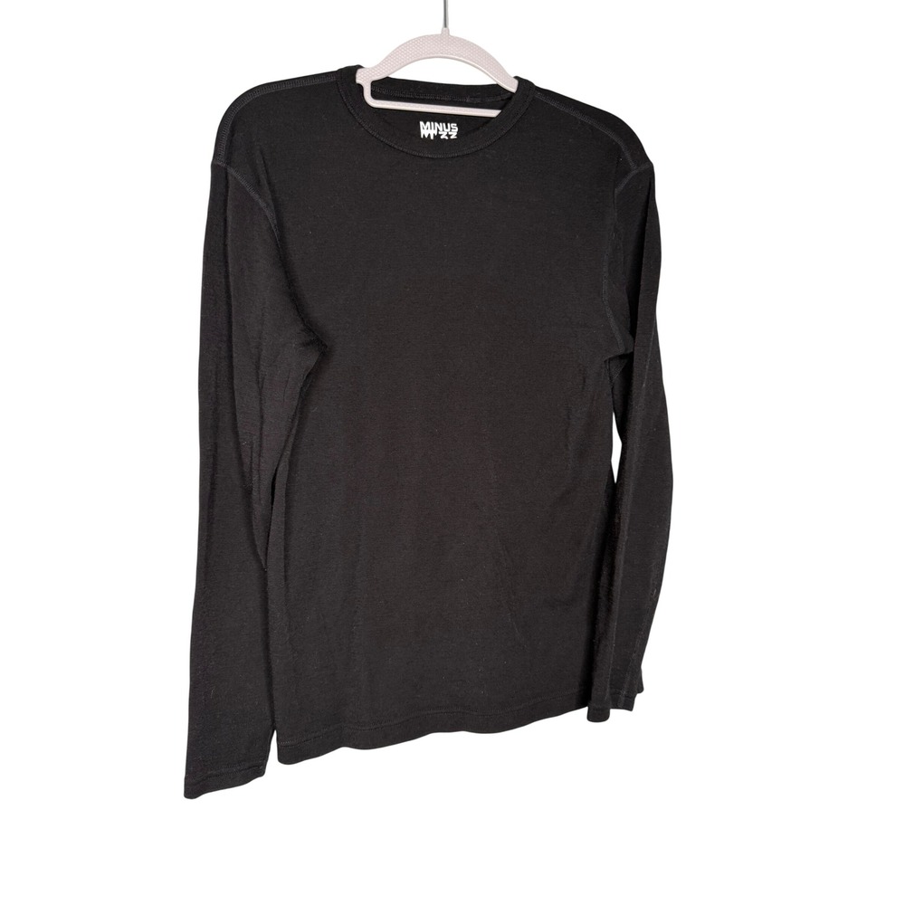 Minus33 black long sleeve merino wool base layer‎ top